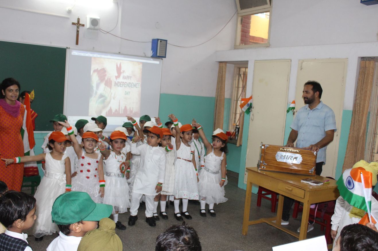 PATRIOTIC SONG COMPETITION (KG BLOCK)